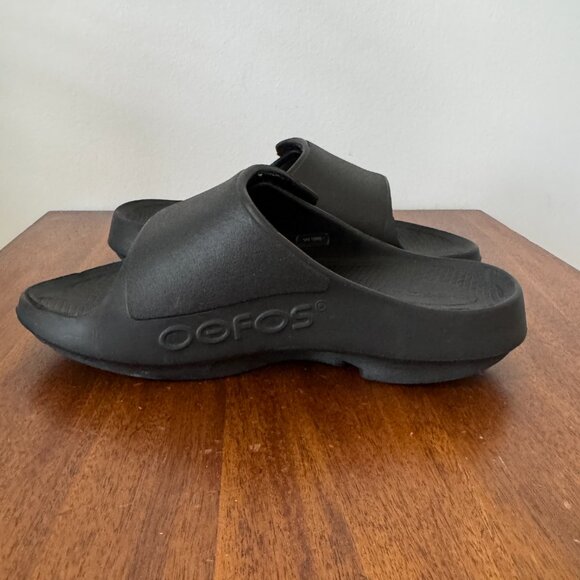 OOFOS OOahh Sport Flex Slide Black/White - Picture 2 of 9